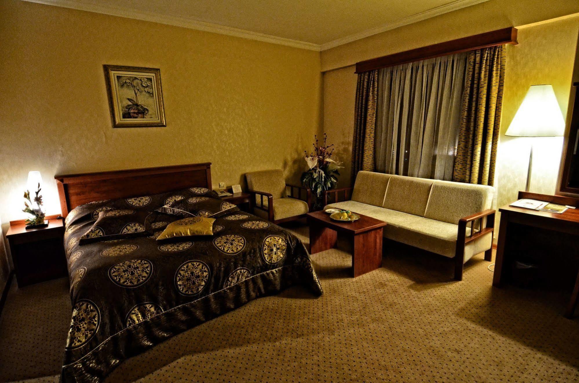 Akgun Elazig Hotel מראה חיצוני תמונה