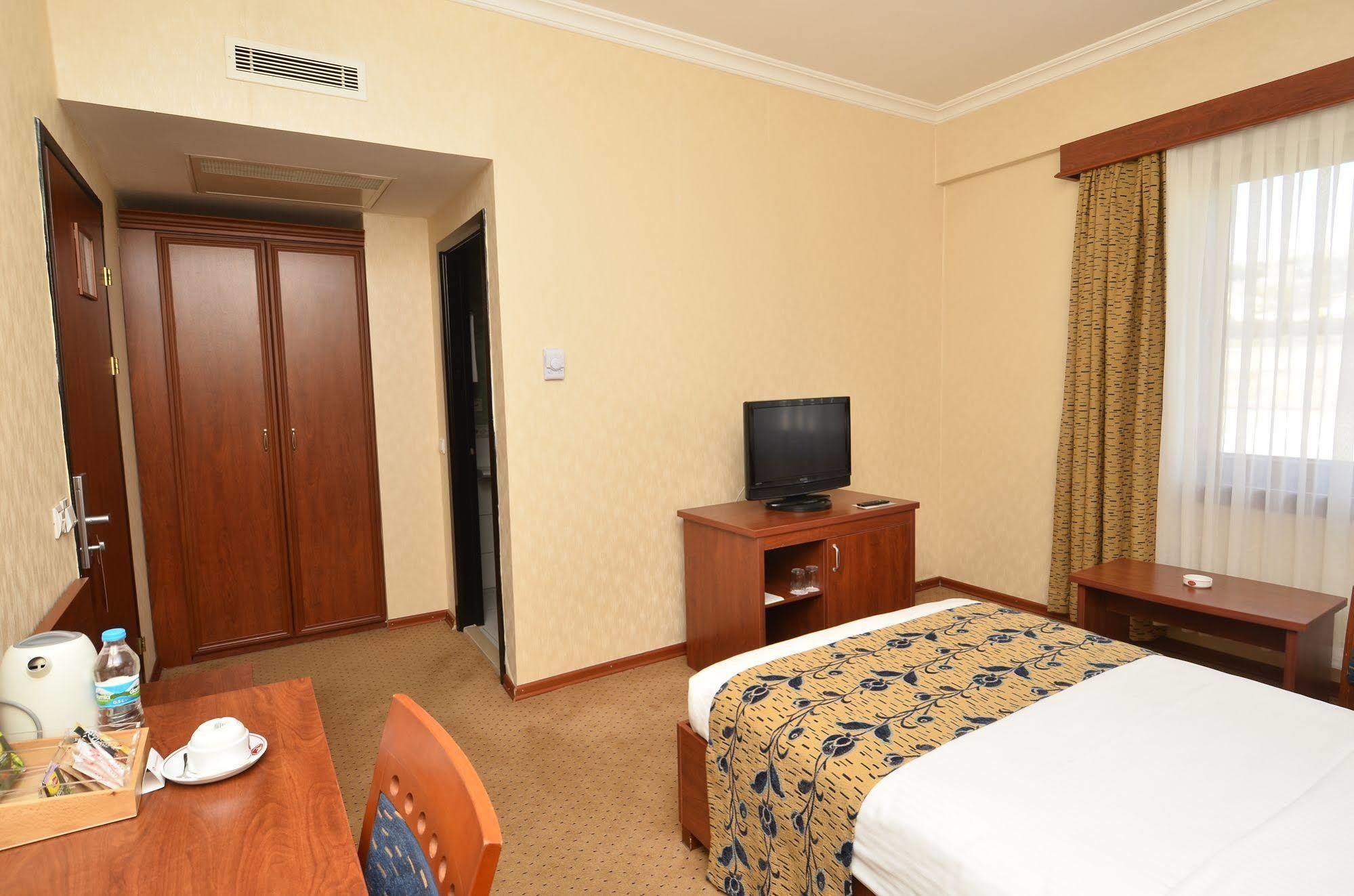 Akgun Elazig Hotel מראה חיצוני תמונה